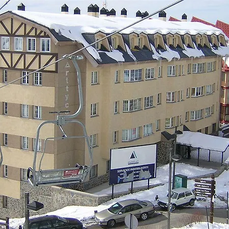 Готель Habitat Zona Media 2*