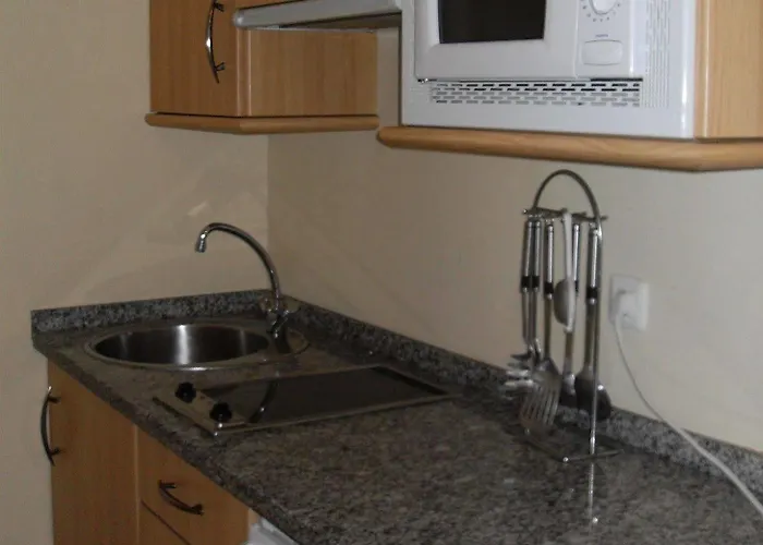 Hotel Habitat Zona Media