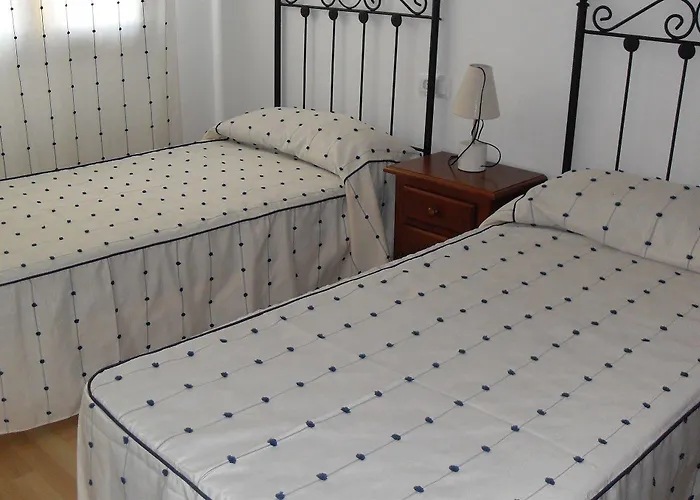 Habitat Zona Media Hotel 2*