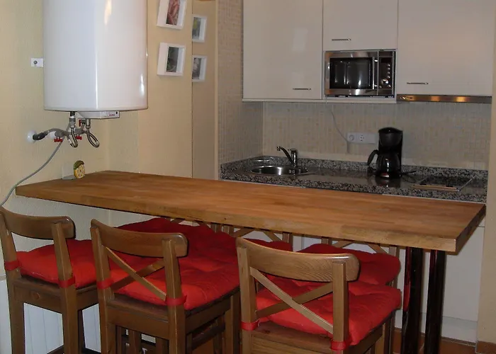 Hotel Habitat Zona Media 2*