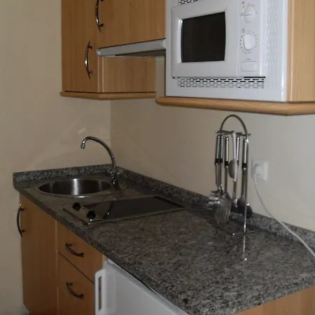 Hotel Habitat Zona Media