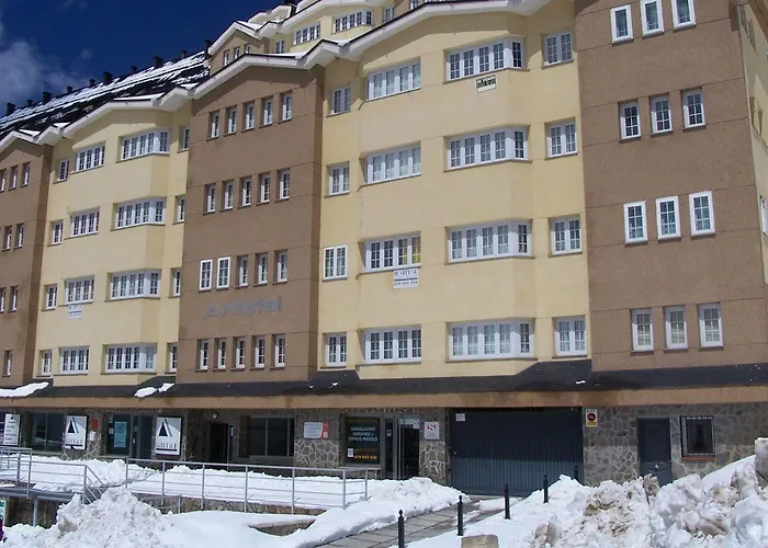 Hotel Habitat Zona Media 2*