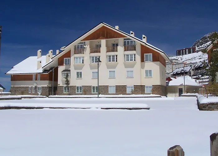 Habitat Zona Media Hotel